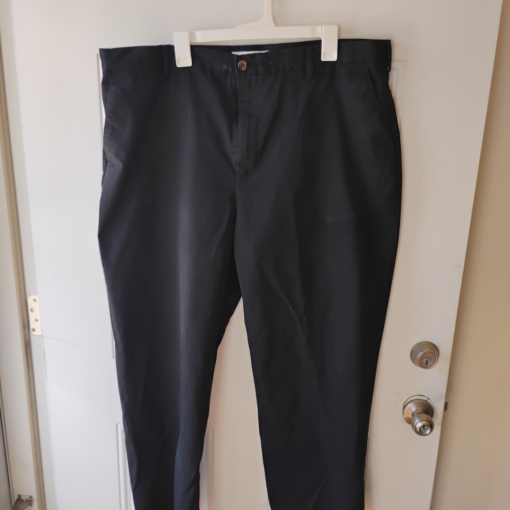 Amazon Essentials Men's Charcoal Chinos